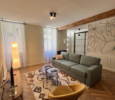 Vienne Apartment | Discover Family-Friendly Comfort at La Loge de l Odéon