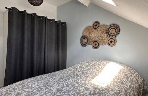 Bellicart Apartment | Pet-Friendly Haven: La Loge Compiègnoise - 10/10 Guest Rated