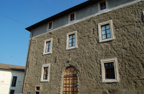 Formello House | Explore La Loggetta Sul Borgo: Family-Friendly Retreat