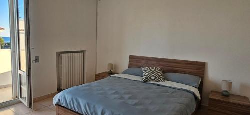 Taranto House | La Loggia sul mare