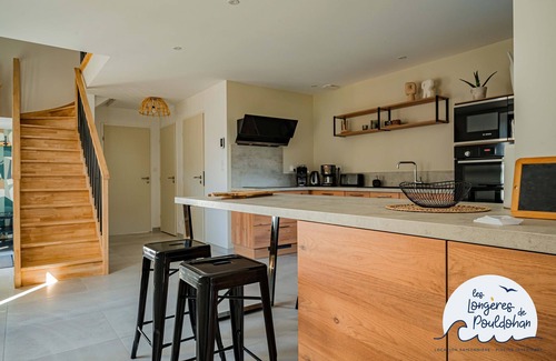 Tregunc Villa | La Longère de la Plage: Pet-Friendly Oasis near the Beach