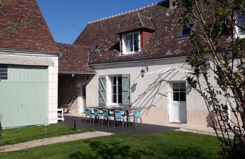 Dierre House | Family Retreat in Touraine: Pet-Friendly with Pool & Spa