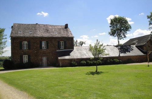 Rignac House | Unwind at La Longere De Cabanes with Oceanfront Views