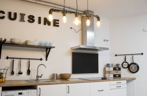 Ensanche Centro Apartment | Relaxing Oceanfront Retreat at La Lorraine Moselle Soho