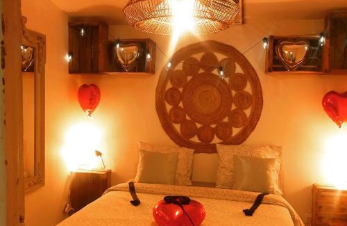 Souchez Apartment | Unforgettable Stay at La Loveroom de l'Artois with Pool