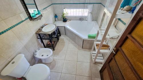 Partido de Capitan Sarmiento House | Comfortable Stay at La Luisa with Family-Friendly Amenities