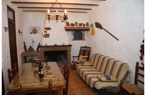 Zujar House | Experience La Lumbre Cave - AlQulayat Caves, Spa & Breakfast