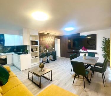 Alicante City Centre Apartment | La Luna Apartment by the Sea