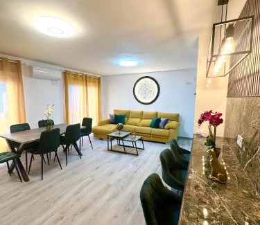 Alicante City Centre Apartment | La Luna Apartment by the Sea