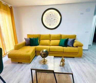 Alicante City Centre Apartment | La Luna Apartment by the Sea