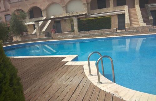 Pefkochori Apartment | Guest Rated 10/10: La Luna House with Pool & Family Fun