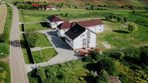Ocna Mures Apartment | Top-Rated La Luna Imobiliare with Family-Friendly Amenities