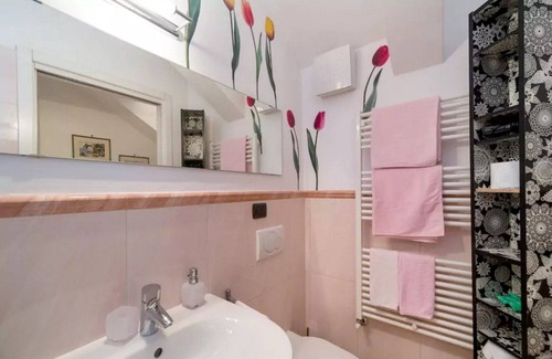 Santa Margherita Ligure Apartment | Panoramic Apartment La Luna sui Tetti with Oceanfront Views