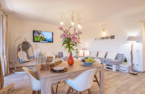 Ispra House | Scenic Lake View at La Luna nel Lago - 4-Star Comfort