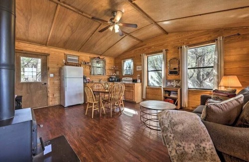 Wimberley Cabin | La Luna: Private Cabin with Hot Tub & Spectacular Views
