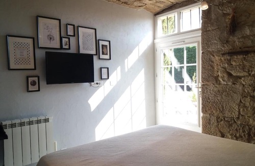 La Motte-de-Galaure Bed & Breakfast | Oceanfront Family Retreat at La Méridienne des Collines