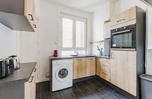 La Madeleine Apartment | Family-Friendly Stay at La Madeleine Two-Bedroom Apartment