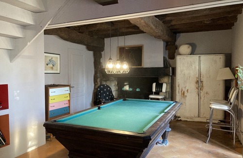 Labastide-d'Anjou House | Discover La Maison 1792: Private Pool & Billiards Retreat