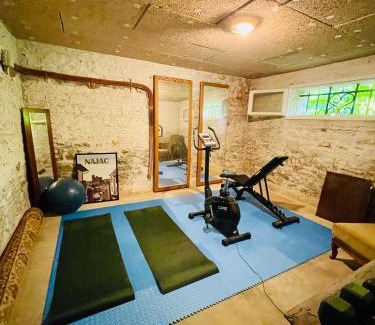 Espalion House | La Maison au toit vert