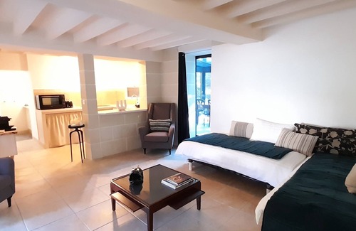 Saint-Sauveur-de-Flee House | Pet-Friendly Retreat at La Maison de l'Escuiller
