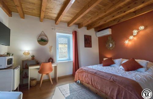Lagardelle-sur-Leze Bed & Breakfast | Experience La maison d'Hôtes Du Moulin with Oceanfront Bliss