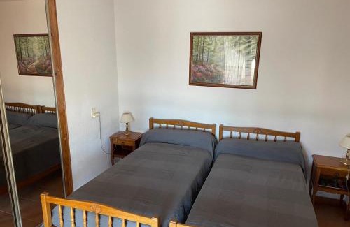 Tavernes Bed & Breakfast | Charming La Maison d'Hôtes des Ferrages: Pet Friendly Retreat