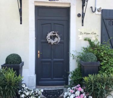 Baccarat House | Relax at LA MAISON D INÈS & UGOLIN with Spa and Ocean Views