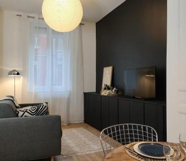 Saint-Honore - Jeanne d'Arc House | Convenient Stay at La Maison Dakoté, Steps from the City