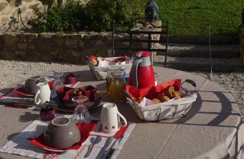 Secheras Bed & Breakfast | Guest Rated 10/10: La Maison dans les Nuages with Pool
