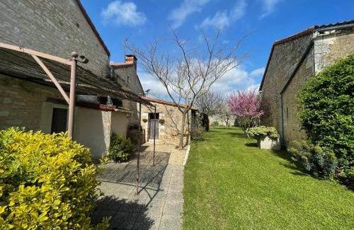 Amberre House | Oceanfront Escape at La Maison de Charlotte - Rated 9.6/10
