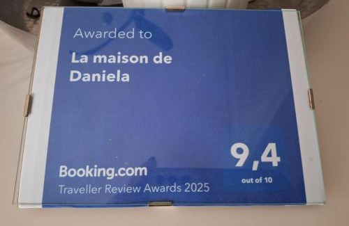 Carpenedo Apartment | Exceptional Family Retreat at La Maison de Daniela