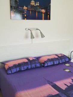 Carpenedo Apartment | Exceptional Family Retreat at La Maison de Daniela