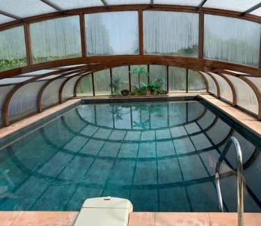 Neville House | Experience Comfort at LA MAISON DE FAMILLE with Ocean Views