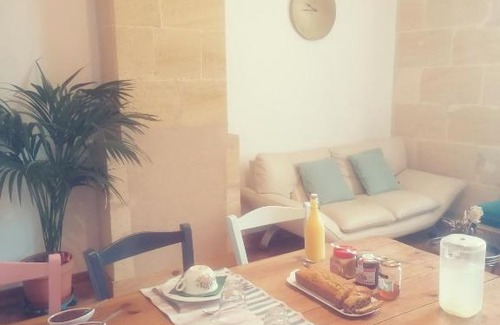 Espiet Bed & Breakfast | Discover La Maison De: Perfect for Families and Comfort Seekers