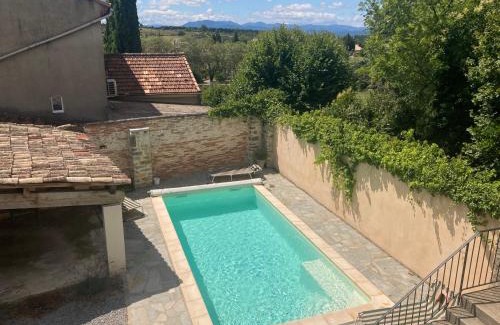 Villeneuve-de-Berg Villa | Relax at La Maison de Gabriel - Family-Friendly Retreat