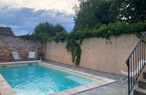 Villeneuve-de-Berg Villa | Relax at La Maison de Gabriel - Family-Friendly Retreat