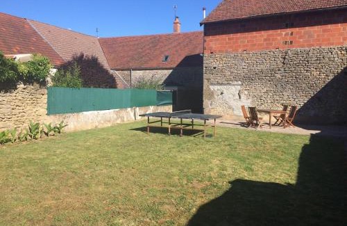 Aisy-sous-Thil House | Pet-Friendly Retreat at La Maison de Jeannot - 8.9/10 Rating