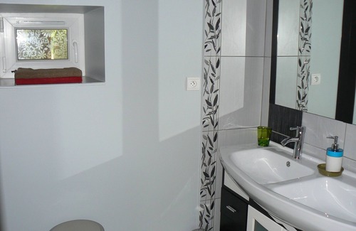 Sampigny House | Unforgettable Stays at La Maison de l'étang - Guest Rated 9.6