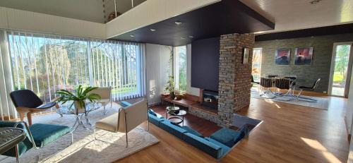 Force Bed & Breakfast | Elegant Stay at La Maison de l'Orbière with Family-Friendly Amenities