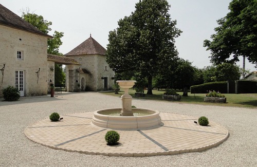 Bouin Apartment | Escape to La Maison De La Rosarie in French Countryside