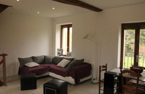 Briare House | Inviting Stay at La Maison de Maxou - Rated 8.9/10!