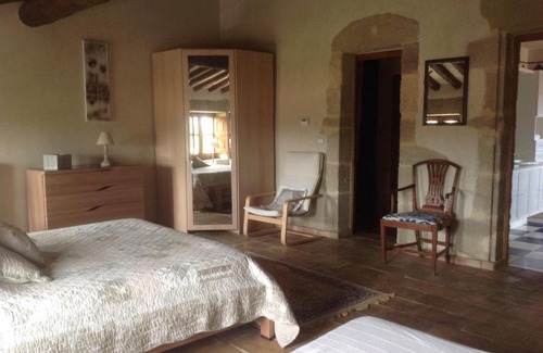 Sernhac Bed & Breakfast | Perfect Getaway at La Maison De Vélina - 10/10 Guest Rated