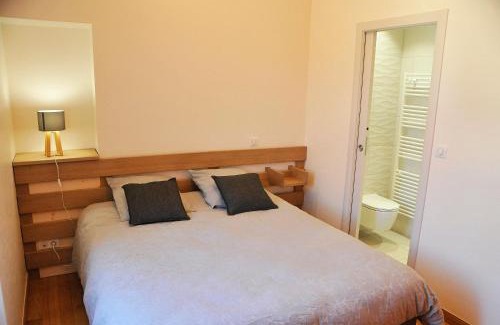 Maligny House | Family-Friendly Retreat at La Maison de Vinciane - Rated 9.8