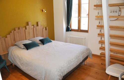 Maligny House | Family-Friendly Retreat at La Maison de Vinciane - Rated 9.8