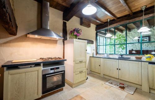 Plieux Bed & Breakfast | Oceanfront Retreat at La Maison de Yûka - Perfect for Families