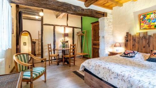 Plieux Bed & Breakfast | Oceanfront Retreat at La Maison de Yûka - Perfect for Families