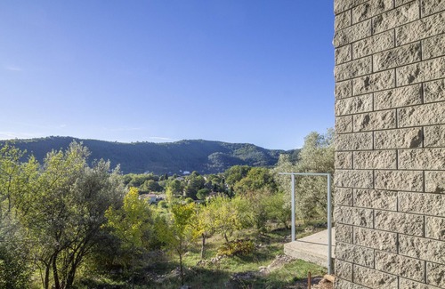 Meyrannes Villa | Escape to La maison des Chataigniers Amidst Nature's Beauty