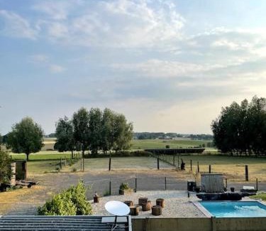 Frasnes-lez-Buissenal Apartment | Pet-Friendly Retreat at La Maison des Chevaux – 8.1/10 Rating