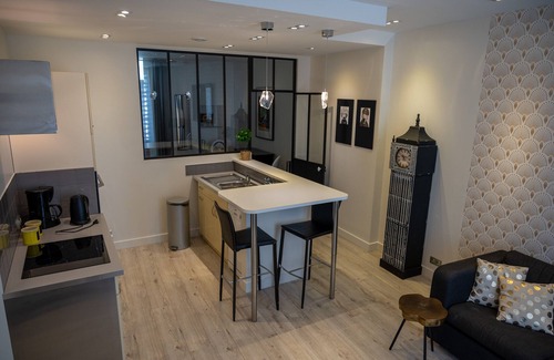 Amboise Apartment | Inviting La Maison des Cochers: Ground Floor Apartment