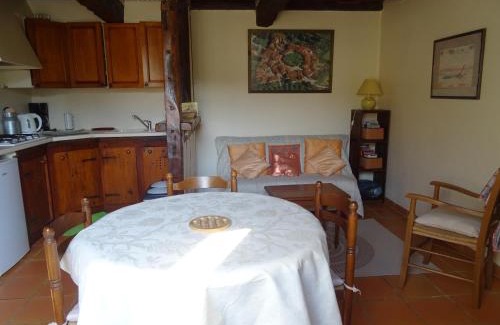 Fources House | Experience La Maison des Cornières: Family-Friendly Comfort